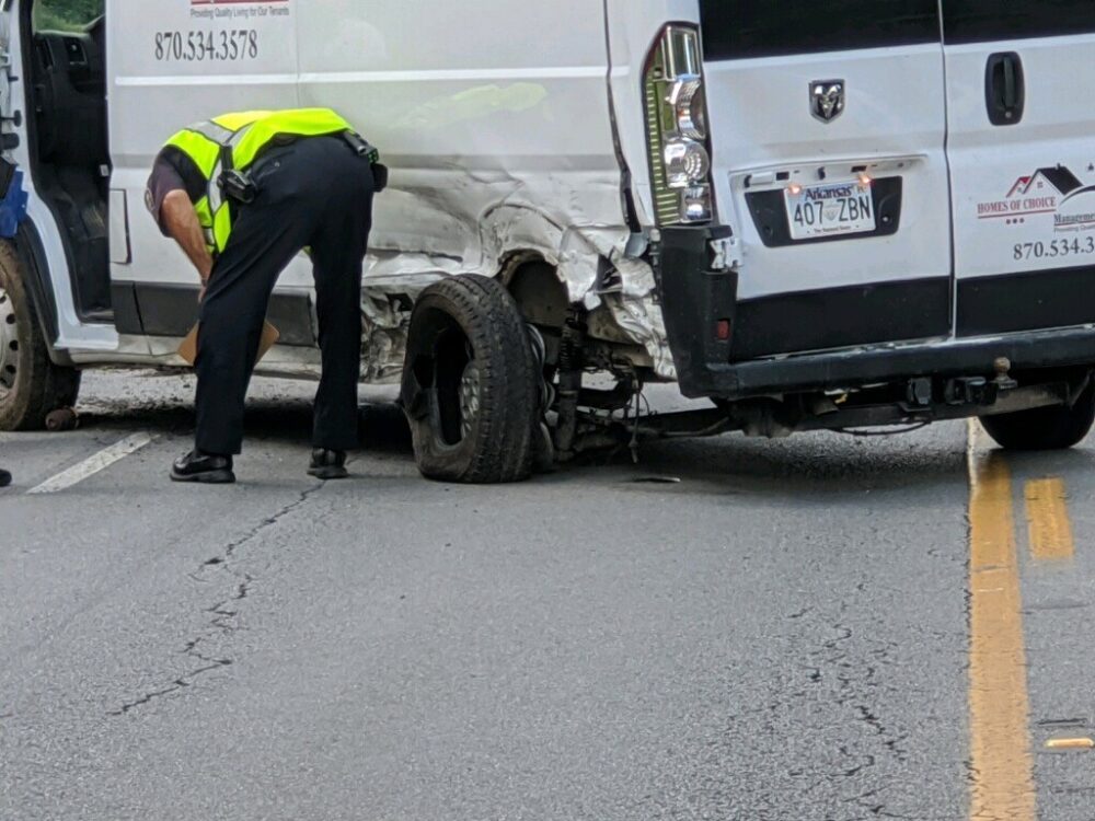 3 car wreck at Olive and 19th Wednesday afternoon in Pine Bluff